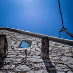 Prázdninový dům Stone House Kula Milica *