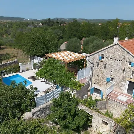 Stone House Kula Milica Ferienhaus Mala Cista