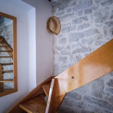 Stone House Kula Milica Ferienhaus Mala Cista
