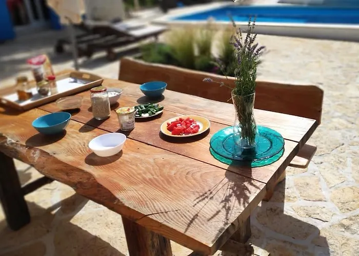 Stone House Kula Milica Vakantiehuis *