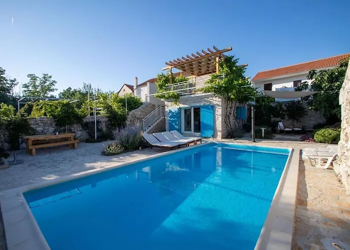 Stone House Kula Milica Vakantiehuis Mala Cista