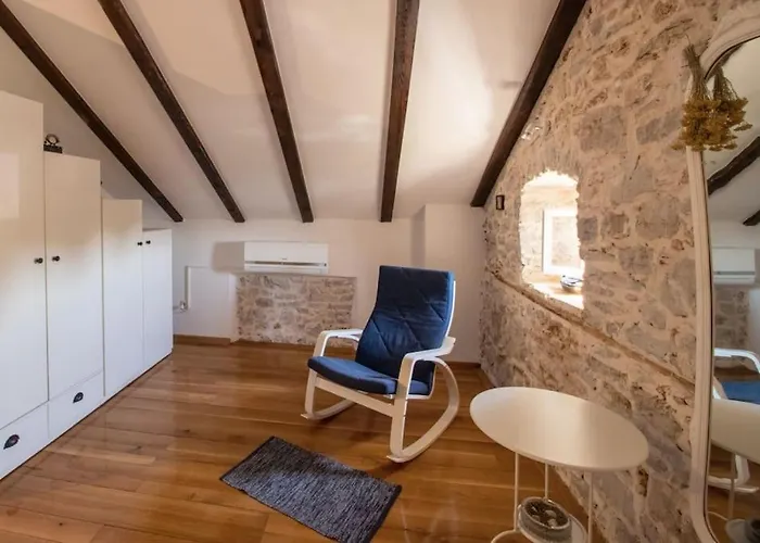 Vakantiehuis Stone House Kula Milica *