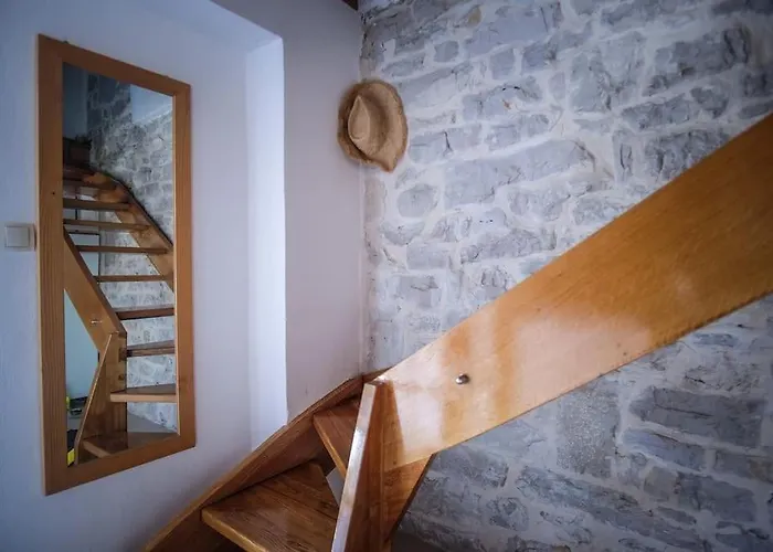 Stone House Kula Milica Vakantiehuis Mala Cista
