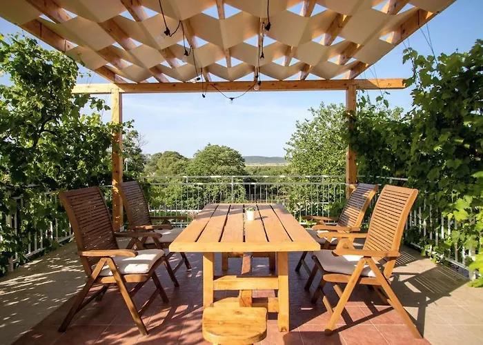 Сasa de vacaciones Stone House Kula Milica